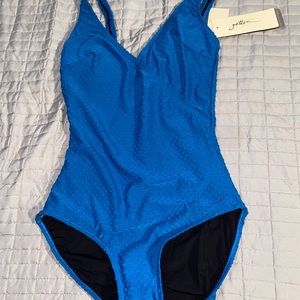 Womens Size 8 Swim Suit
